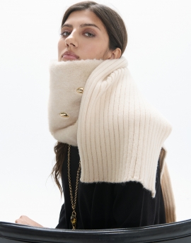 Шал LOLA CASADEMUNT